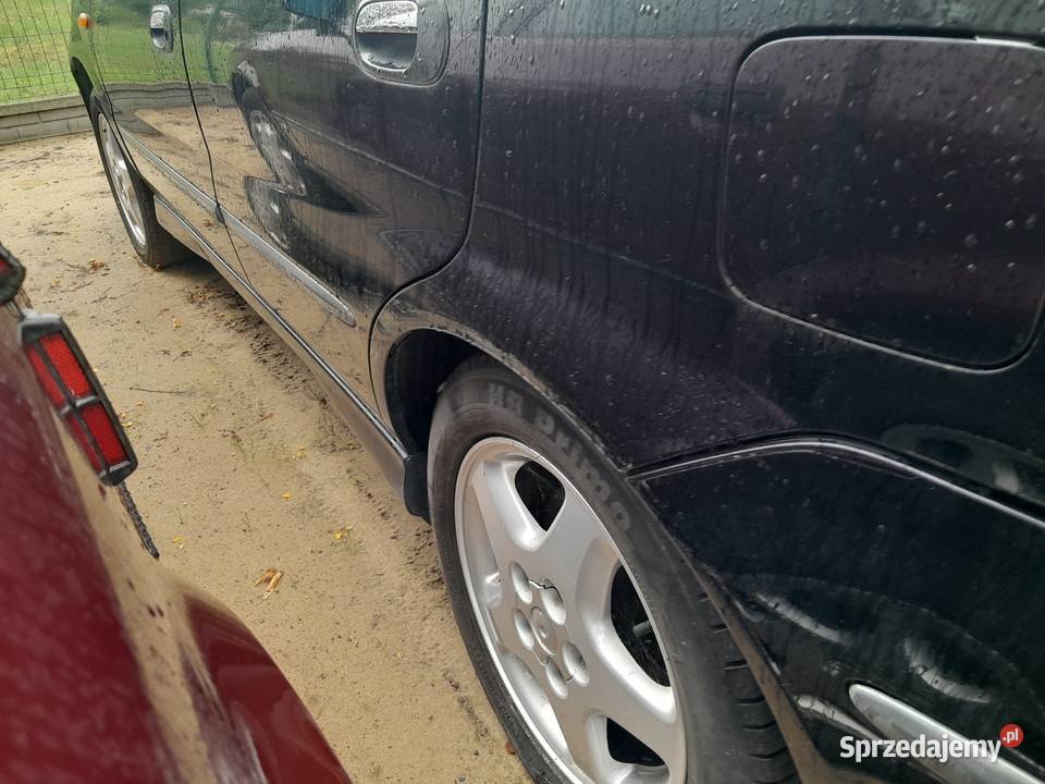 Nissan Almera Tino 18 benzyna 2003r Lift z de centralny zamek Wronki