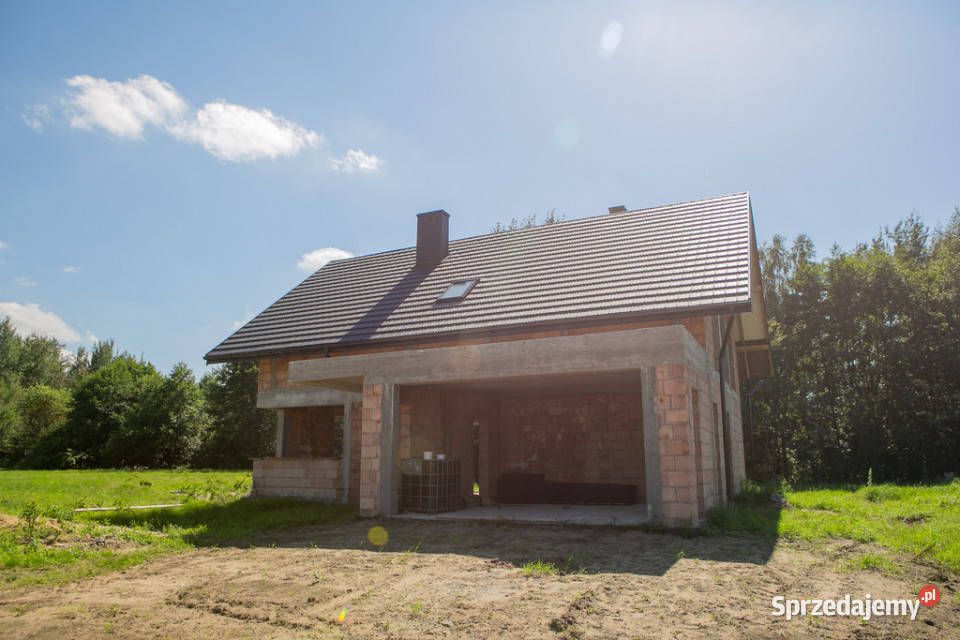 Działka z rozpoczętą budową Lipiny