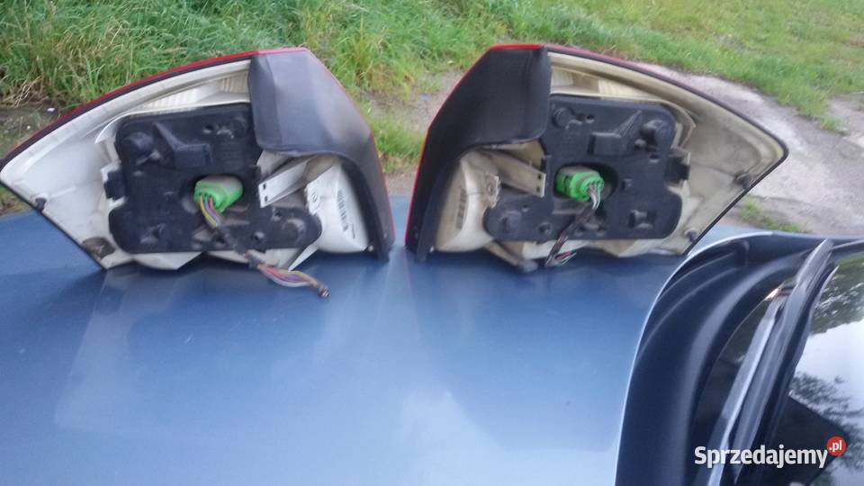 LAMPA TYLNA AUDI A4B6 SEDAN lewe