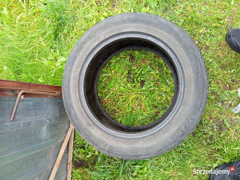 Opona Roadstone Winguard 23555R17 Zgierz