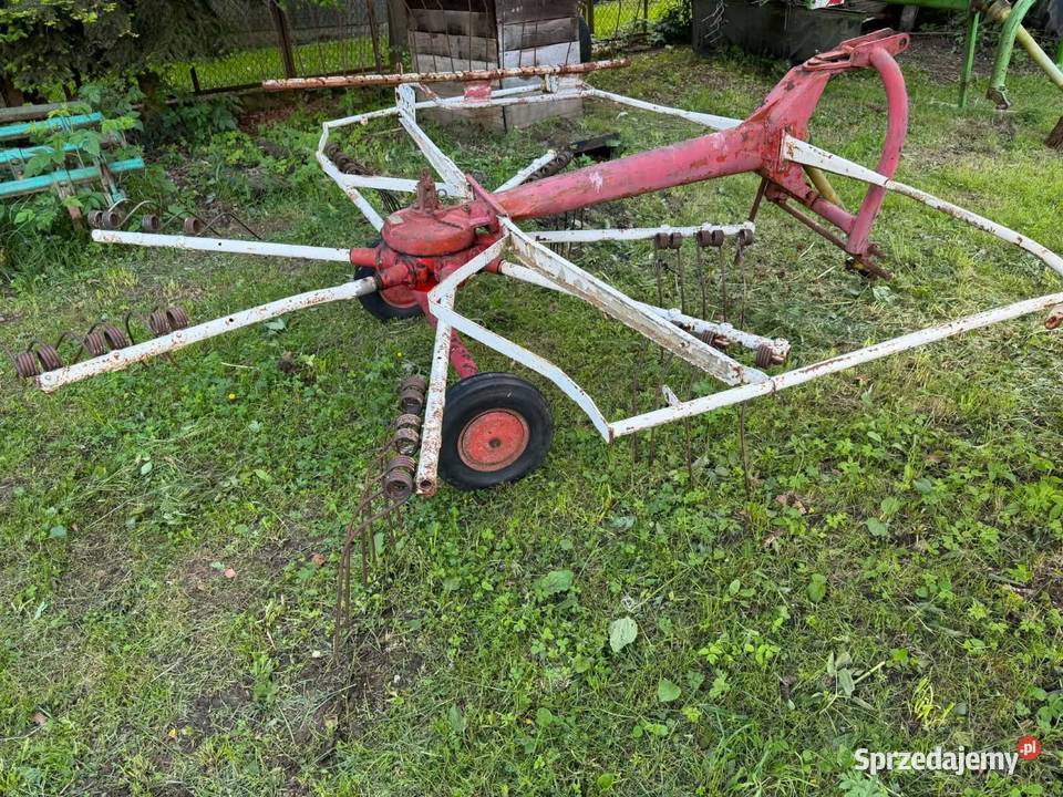Zgrabiarka do siana Kuhn Zgrabiarki i przetrząsacze Nowy Targ