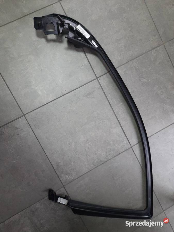 Ramka wewnętrzna drzwi przednich lewych Dodge sprzedam