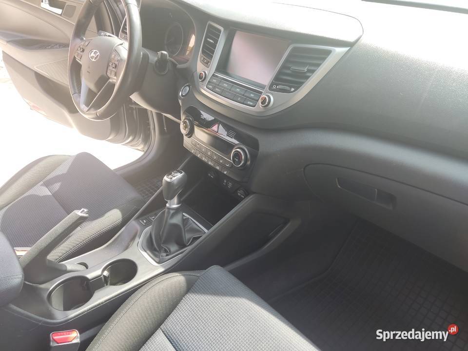 Hyundai Tucson 20 CRDi Bogata wersja Salon Święta Katarzyna