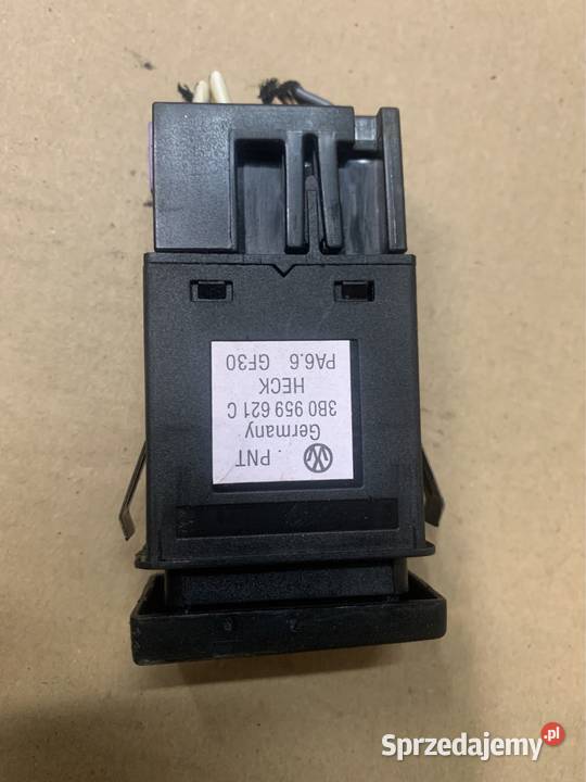 Przełącznik grzania szyby 3B0959621 vw passat b5
