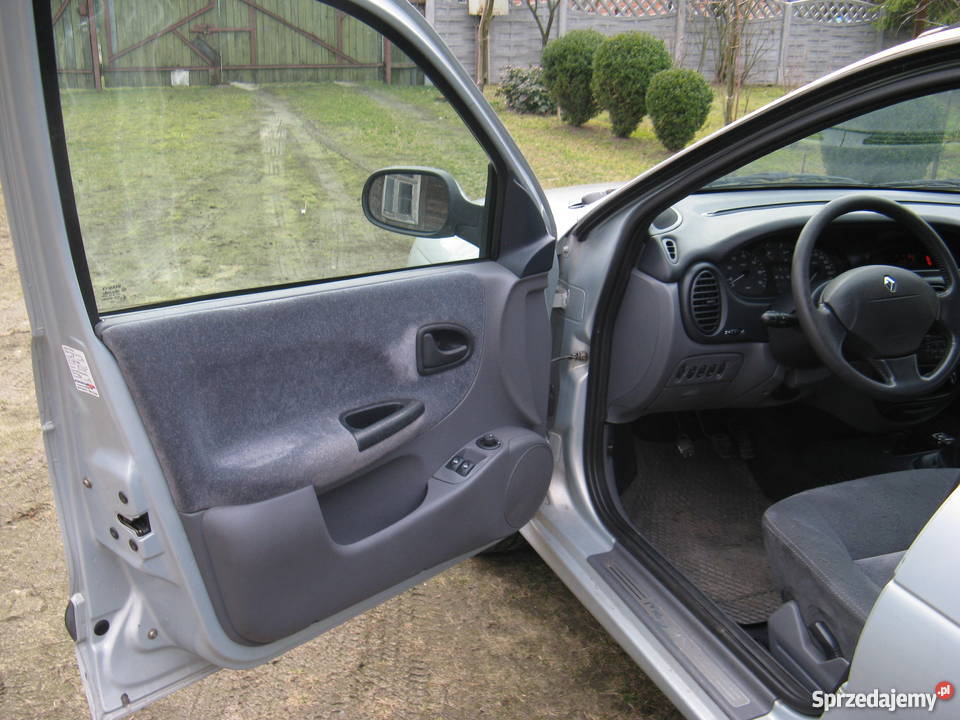 Renault Megane I FL 2001r 14 16v bogate 4/5 Orzechowo