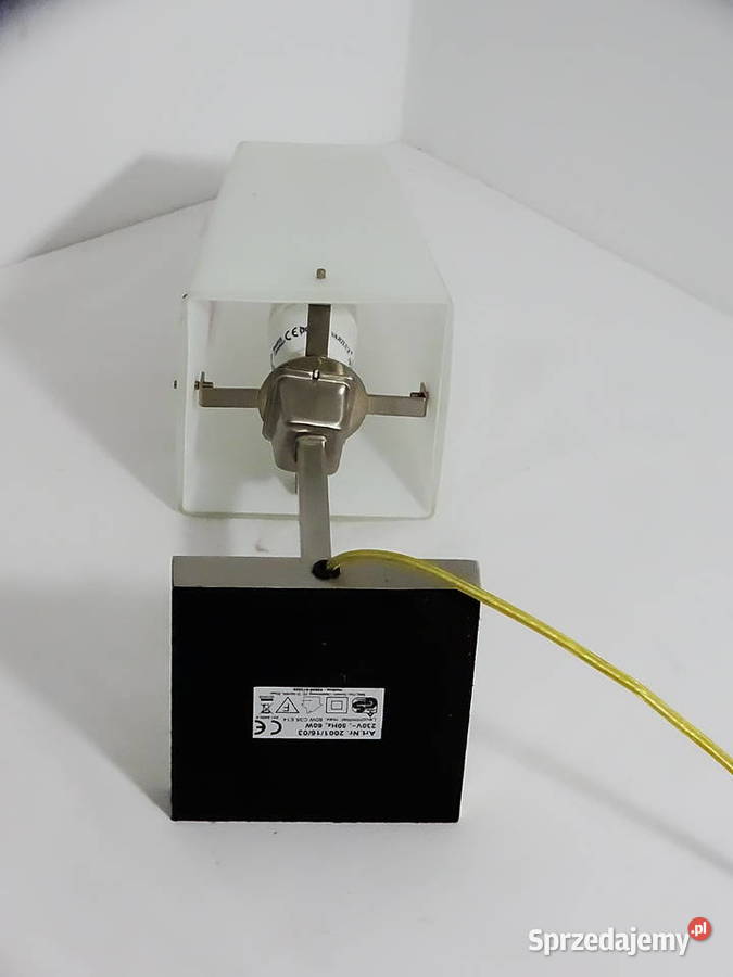 Lampa stołowa dekoracyjna z kwiatowym motywem Biłgoraj