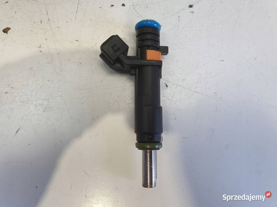 Opel Insignia 18 16V WTRYSKIWACZ PALIWA wtrysk osobowe Wtryskiwacze Janów