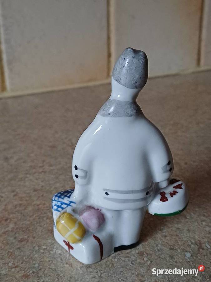 stara kolekcjonerska figurka