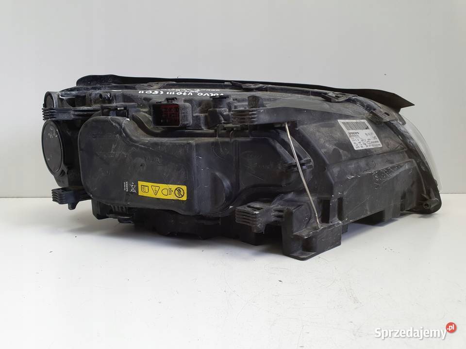 Volvo V70 XC70 III S80 II PRZEDNIA LAMPA LEWA osobowe Janów sprzedam
