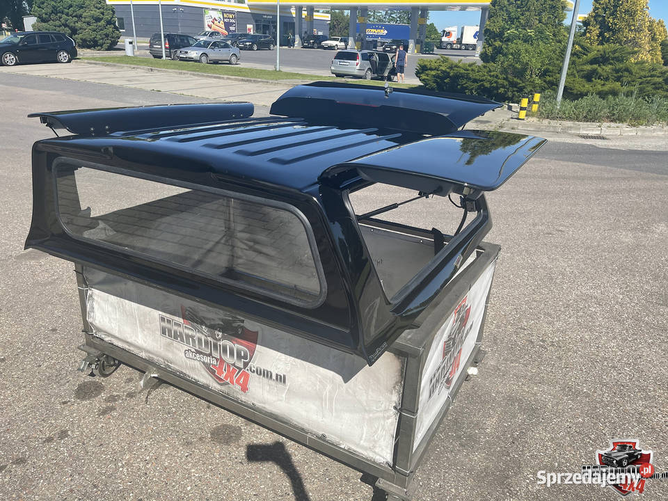 Zabudowa Nissan Navara NP300 15kab hardtop