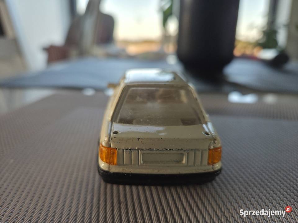 Samochodzik audi 80 b3 taxi dolnośląskie Legnica
