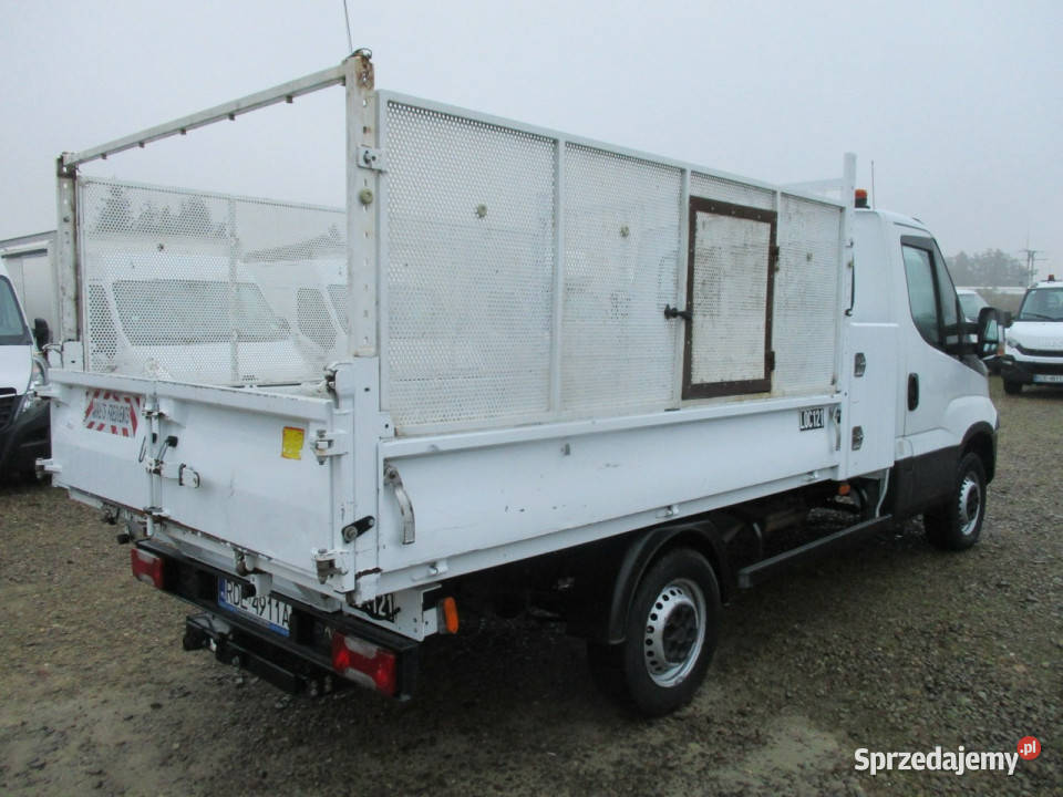 Iveco Daily 35S12 23 HPI 120 wywrotka hak 35t Dębica