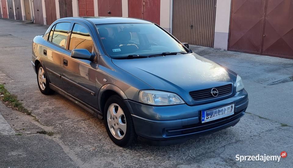 Opel astra 16 gaz klima 5 drzwi sedan Bolesławiec