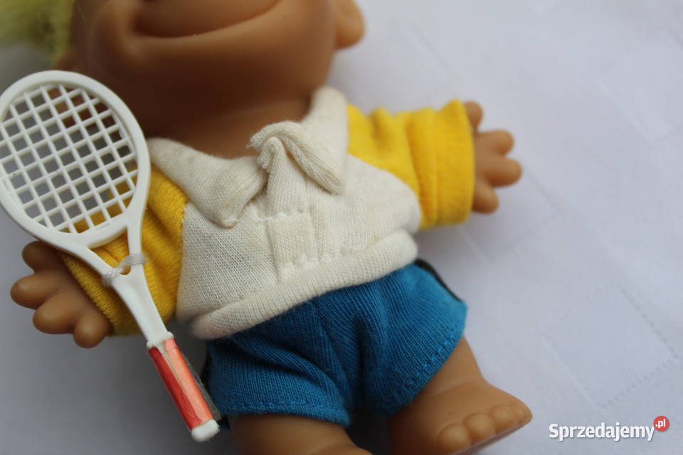 Troll Russ Żółte Tenisista Kort Rakieta Figurka Bielsko-Biała