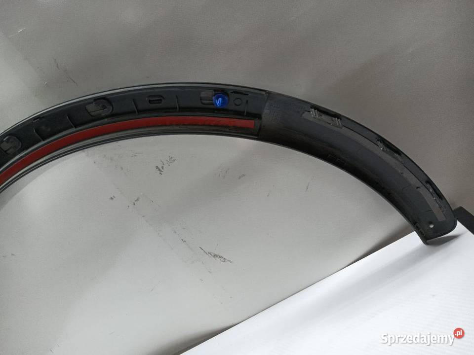 LISTWA OSŁONA BŁOTNIKA PRAWY TYŁ AUDI Q3 8U 12R