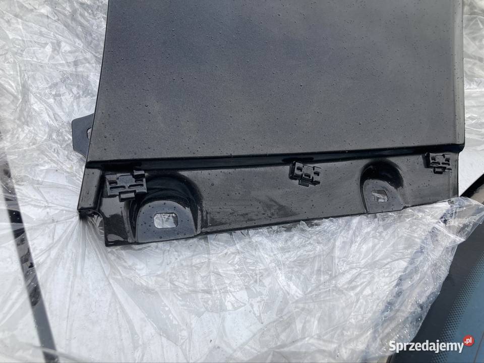 Błotnik prawy Mercedes w124 wąska listwa lubuskie Gorzów Wielkopolski