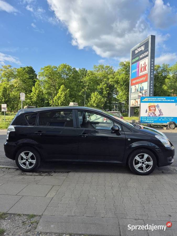 Toyota Verso 18 zadbana 7 osób immobilizer Brzeg sprzedam