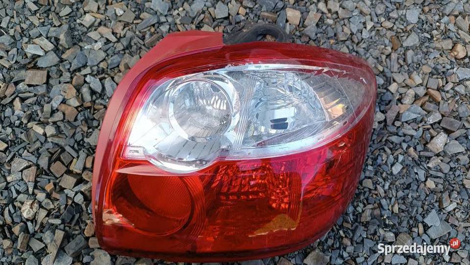 Lampa prawa tylna Toyota Auris I lift Radłów