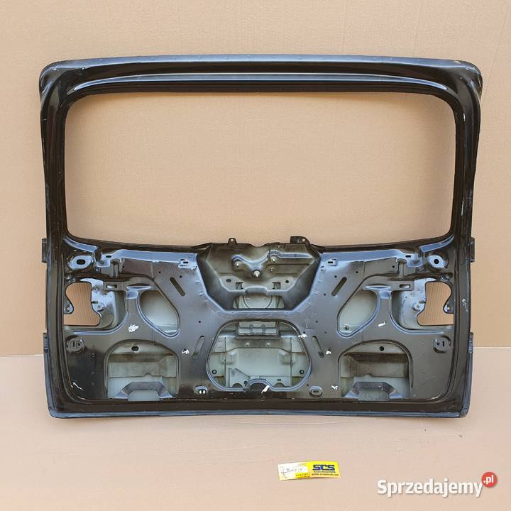 VW TOUAREG KLAPA BAGAŻNIKA TYŁ Trzciel