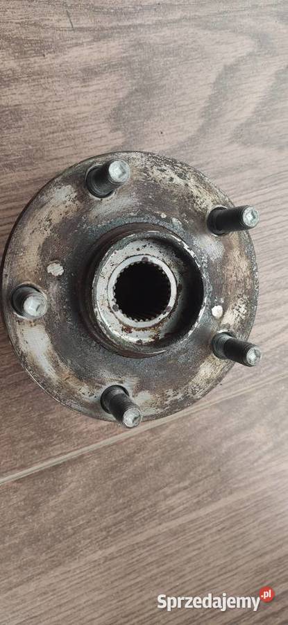 Piasta toyota Avensis t27