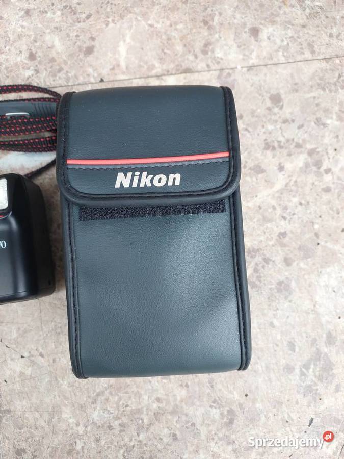 Kompaktowy aparat fotograficzny Nikon TW Zoom