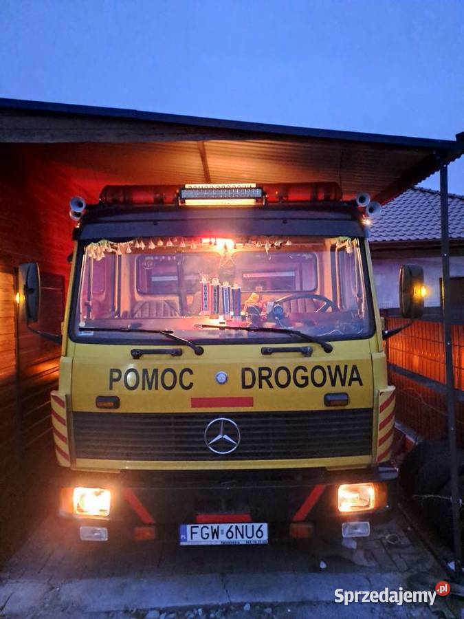 Mercedes 814 platforma widelec Pomoc drogowa 140KM Specjalne Kostrzyn nad Odrą