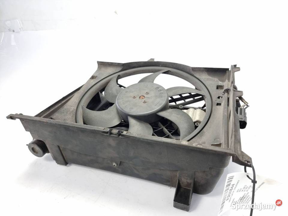 WENTYLATOR CHŁODNICY BMW E46 320 D Pozostałe Pozostałe