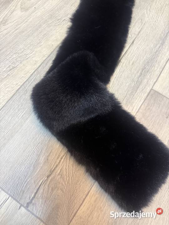 Długi czarny futrzany szal kołnierz Nowy Kraków