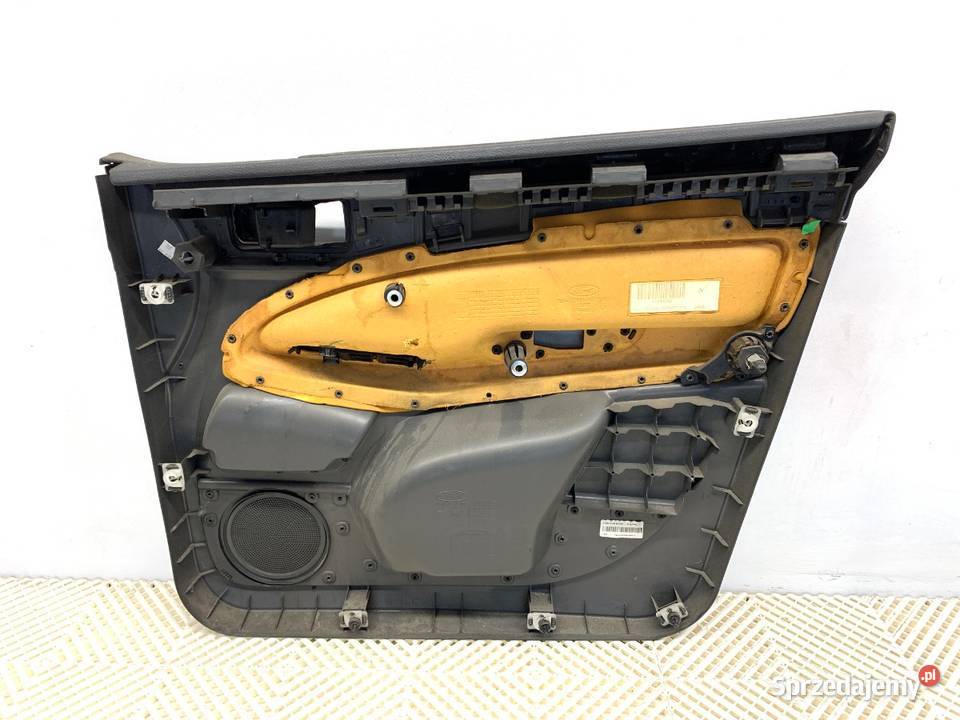 BOCZEK DRZWI LEWY PRZÓD FORD KUGA I SUV 0812