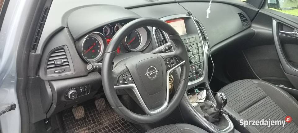 Opel Astra 14 Sedan 1cm3 Astra Żelazna Rządowa