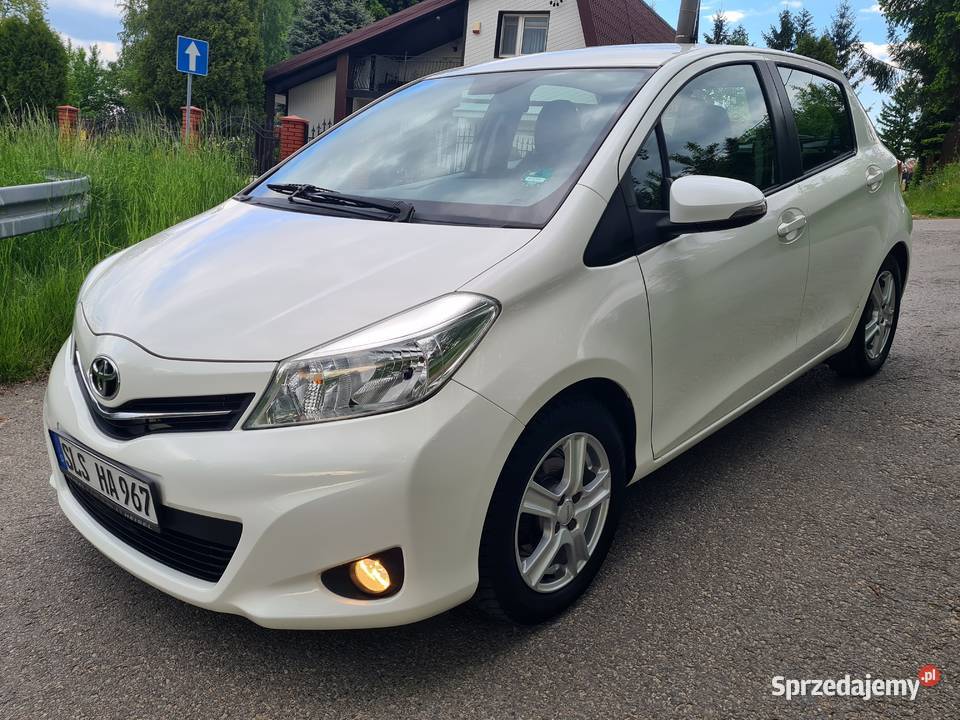 Toyota Yaris III 13 Benzyna 2012 ORYGINAŁ KLIMA Ostrowiec Świętokrzyski