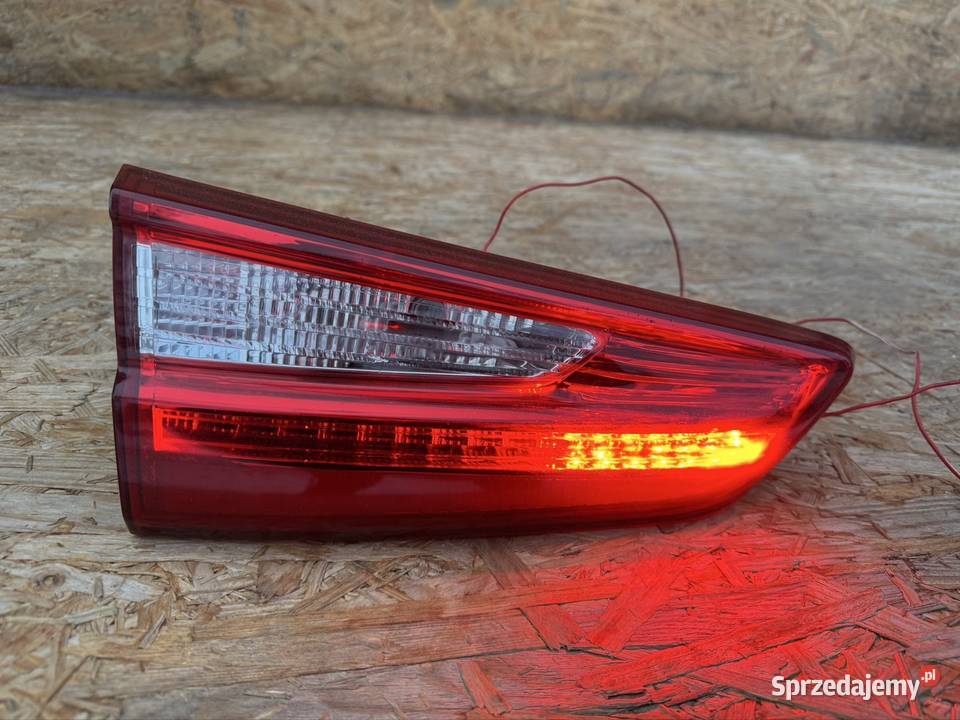 Lampa tył lewa lh w klapę Kia optima IV 4 kombi