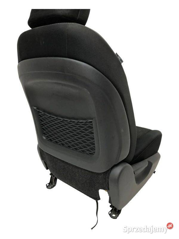 TOYOTA RAV4 III XA30 LIFT 2011R Fotel prawy