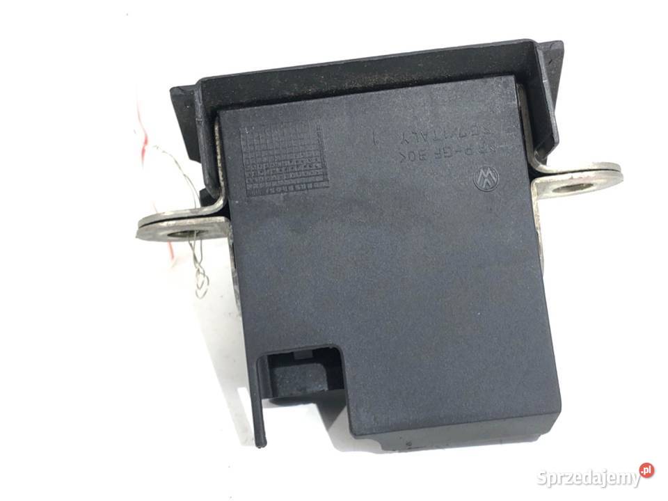 ZAMEK KLAPY TYŁ VW GOLF VII Hatchback 5G6827505 podkarpackie