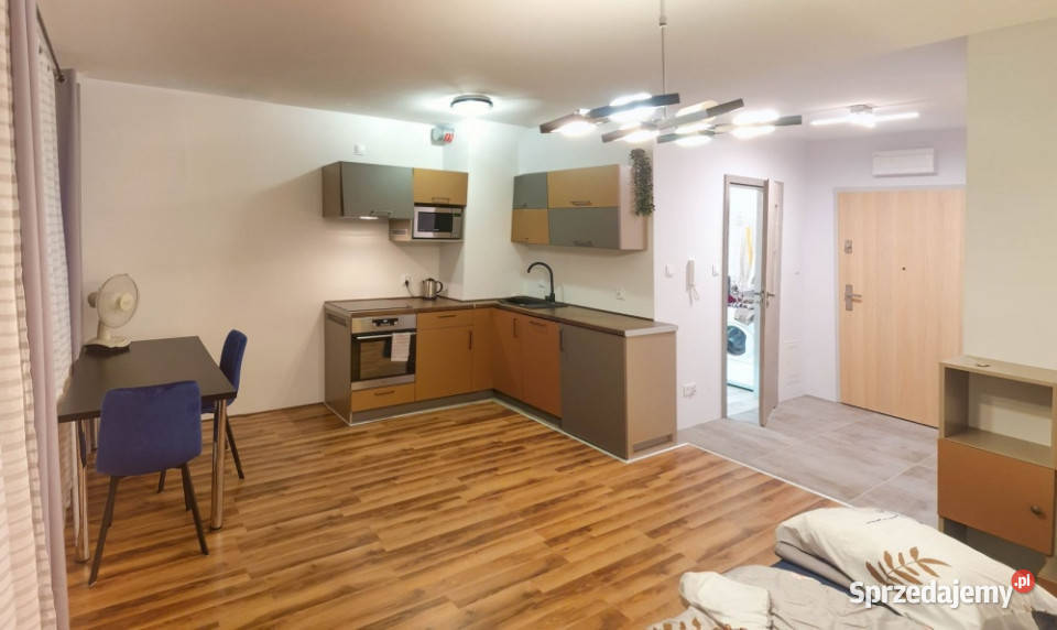 Wyposażona Kawalerka 3031 plus piwnica 207 Kraków