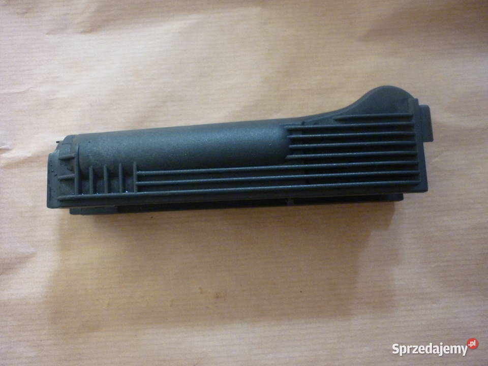 Łoże AKM Tantal Czarne Polimer Polska Nieużywane Dębica