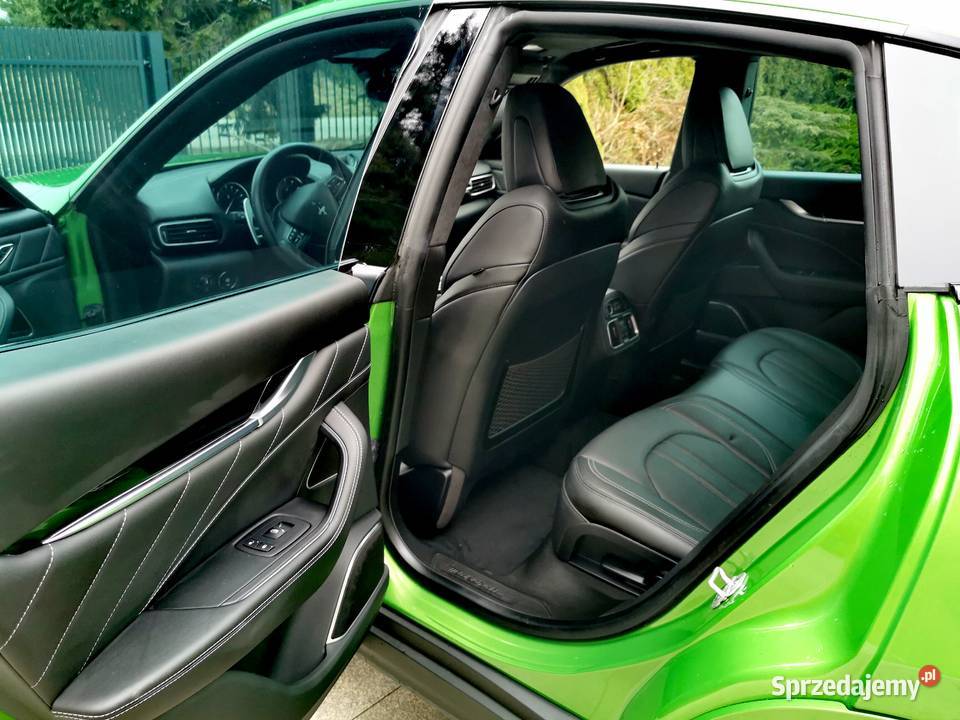 MASERATI LEVANTE MODENA WERSJA LIMITOWANA światła LED