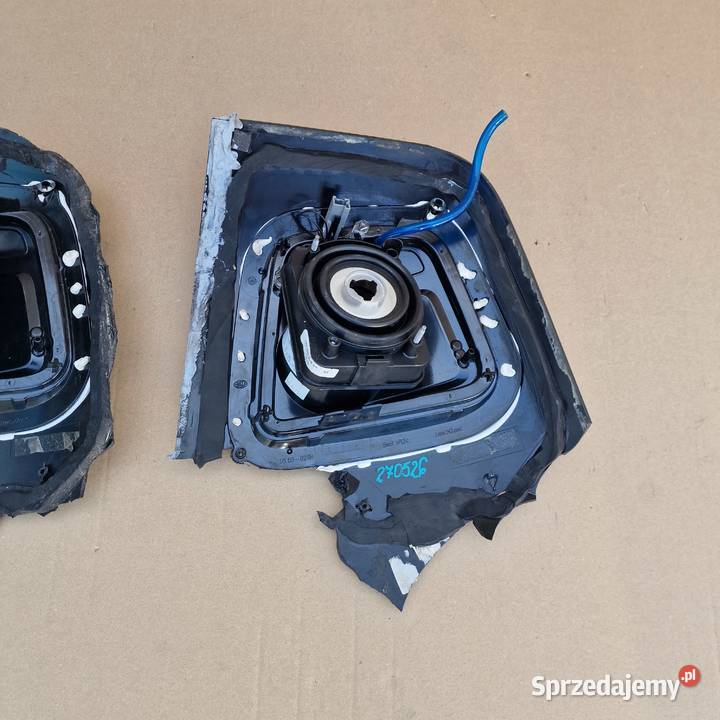 VOLVO FH4 HALOGEN PRAWY DACHOWY GÓRNY 82145721 sprzedam