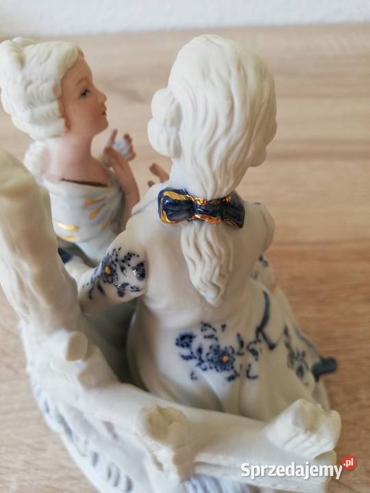 Figurka sygnowana Royal ręcznie malowana Ropa