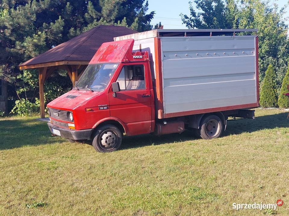 Iveco daily do przewozu zwierząt bydła cielat Łowicz sprzedam