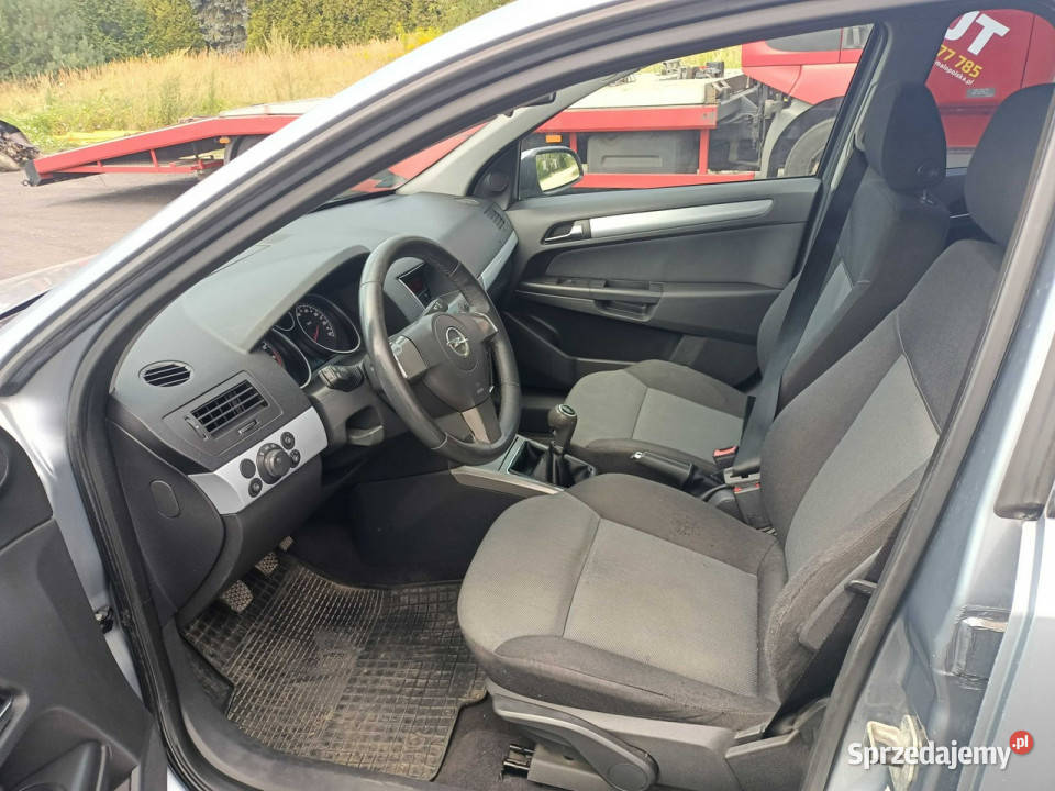 Opel Astra Opel Astra 16 05r H 20042014 105KM Tarnów