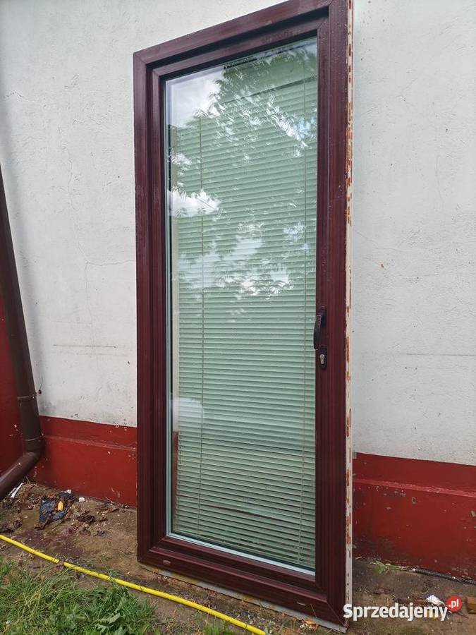 Mahoniowe oknodrzwi balkonowe PCV Brzeziny sprzedam