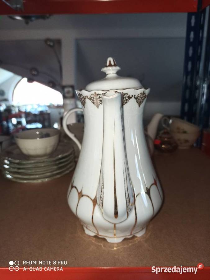 Dzbanek C T Ze złotymi paseczkami
Syg z lat 1909 Gdańsk sprzedam