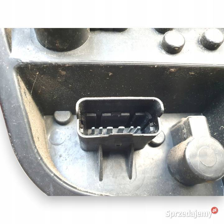 LAMPA PRAWA Renault Clio III tylna tylnia prawy Chełm sprzedam