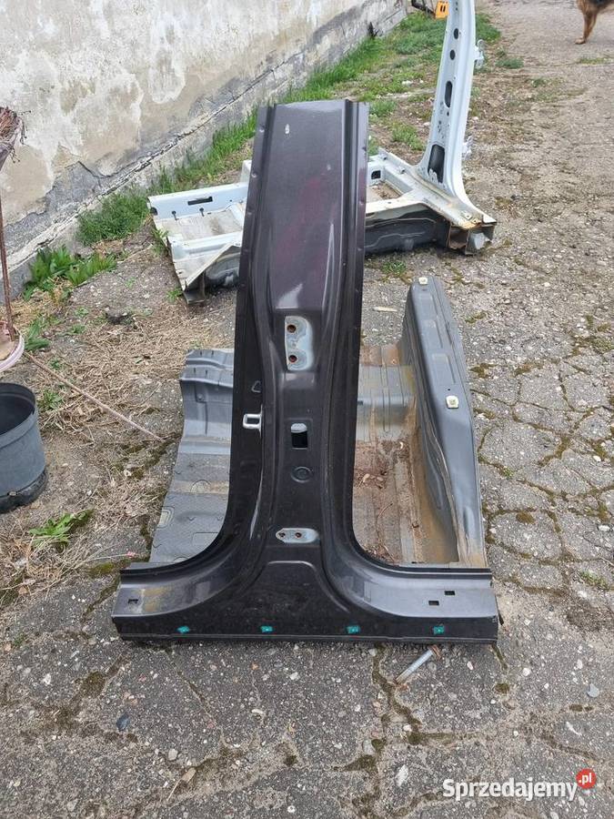 SŁUPEK SRODKOWY HYUNDAI TUCSON III osobowe Skierniewice