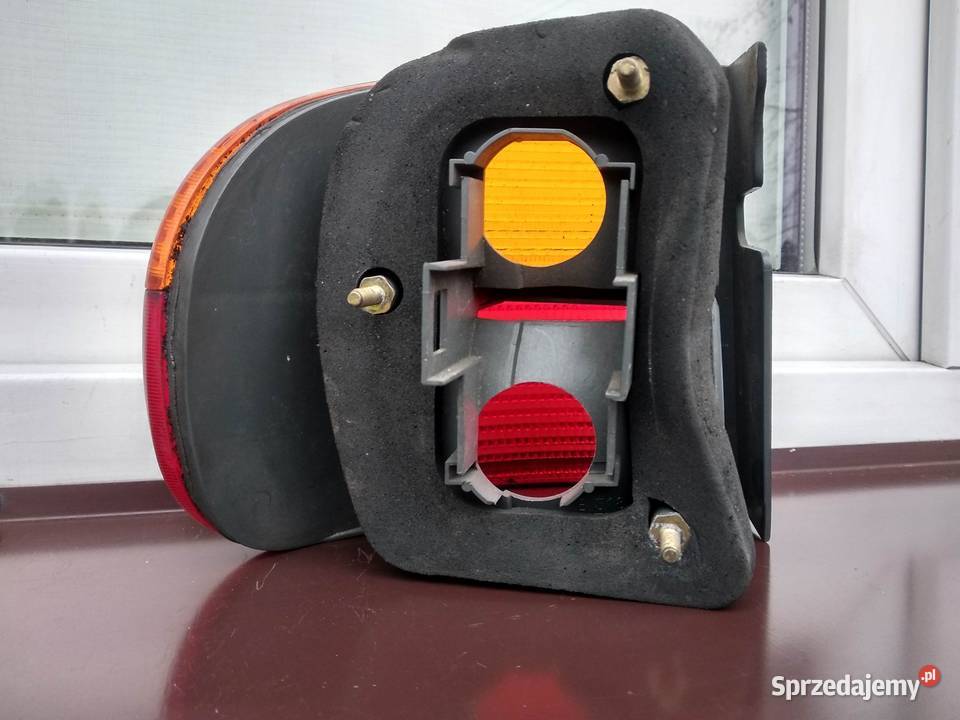 Fiat Punto I 1 Cabrio lampa tył tylna prawa osobowe łódzkie Sieradz