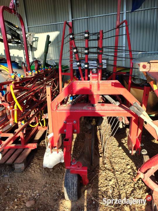 Zgrabiarka karuzelowa Zakobiel