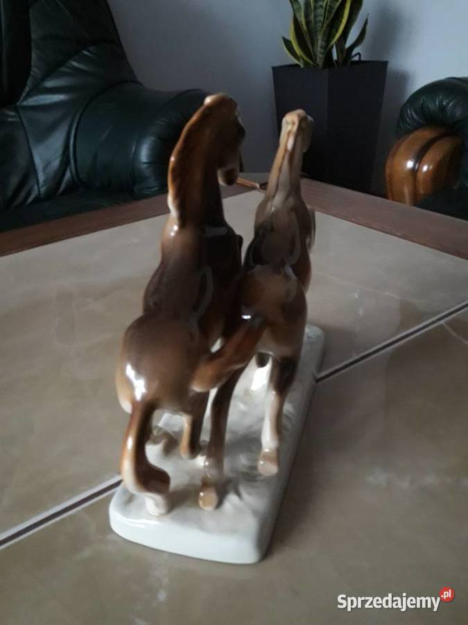 Royal Dux porcelanowe konie w galopie Janów Lubelski