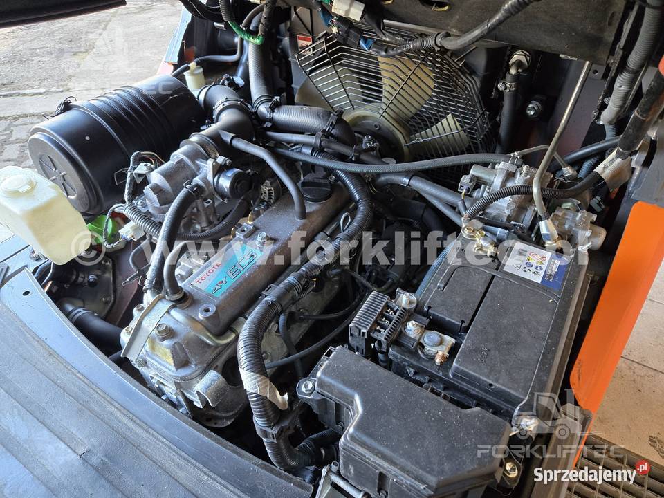 Wózek widłowy TOYOTA 8FGF18 wolny skok 8FG18 regulowane widły Lędziny