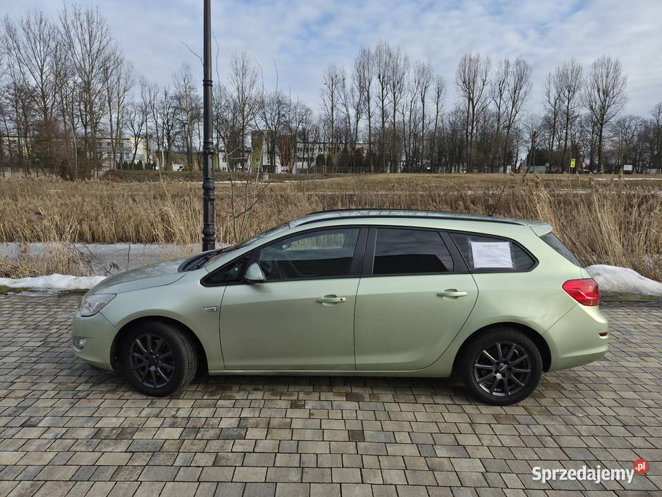 Opel Astra J stan techniczny przeglądzieSpalanie łódzkie Radomsko